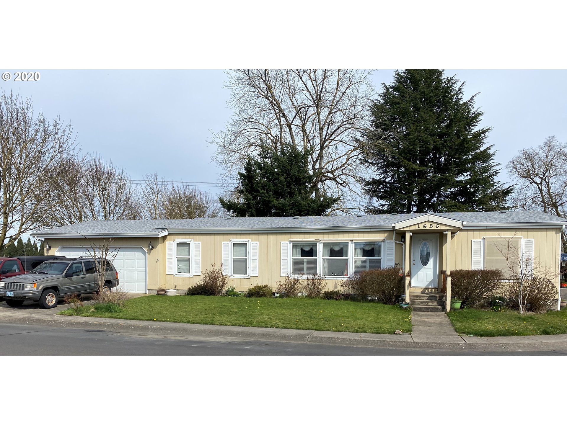 1686 Granite Street Woodburn, OR 97071 - Photo 2 of 11