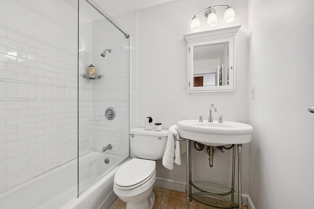 1 Worcester Square, Unit 4 Boston, MA 02118 - Photo 13 of 18