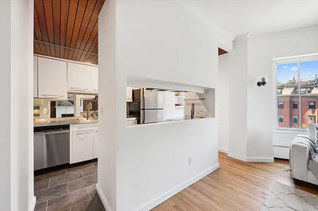 $825,000 | 1 Worcester Square, Unit 4, Boston, MA 02118