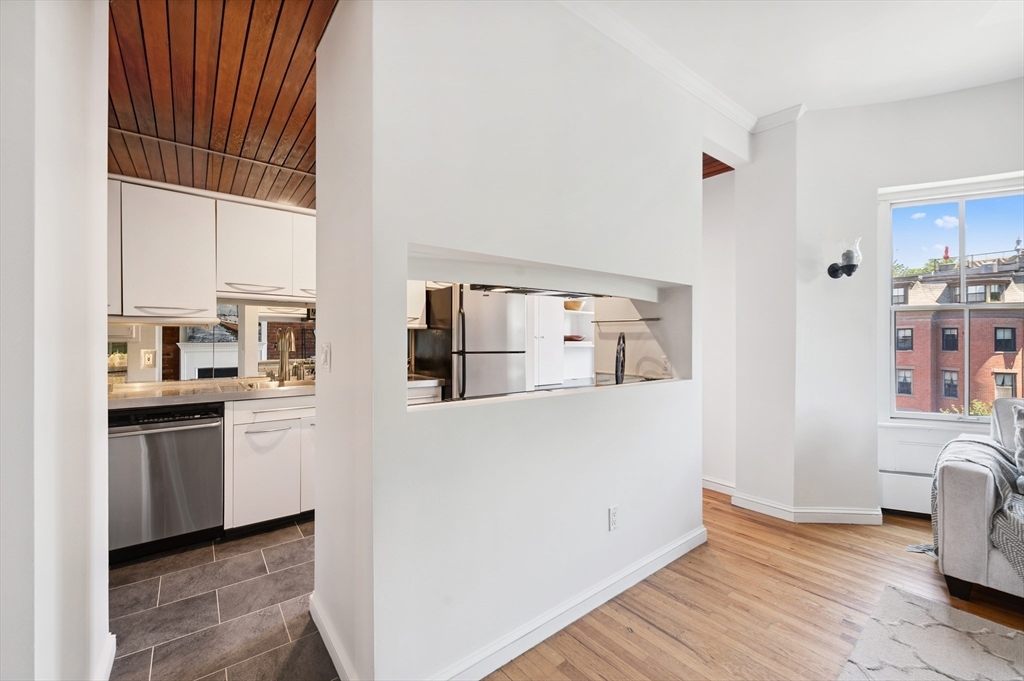 1 Worcester Square, Unit 4 Boston, MA 02118 - Photo 5 of 18