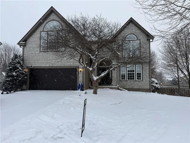 $485,000 | 6105 Noreston Street, Shawnee, KS 66218