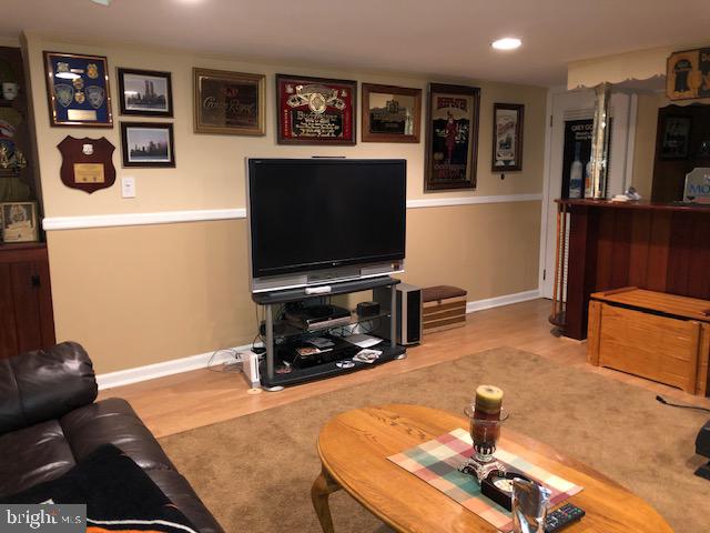 419 Ellisdale Road Chesterfield, NJ 08515 - Photo 23 of 39 Den