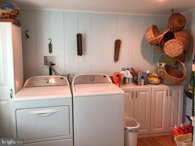 419 Ellisdale Road Chesterfield, NJ 08515 - Photo 26 of 39 Laundry Room