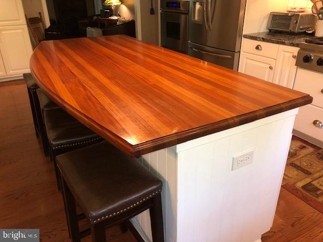419 Ellisdale Road Chesterfield, NJ 08515 - Photo 9 of 39 Kitchen island