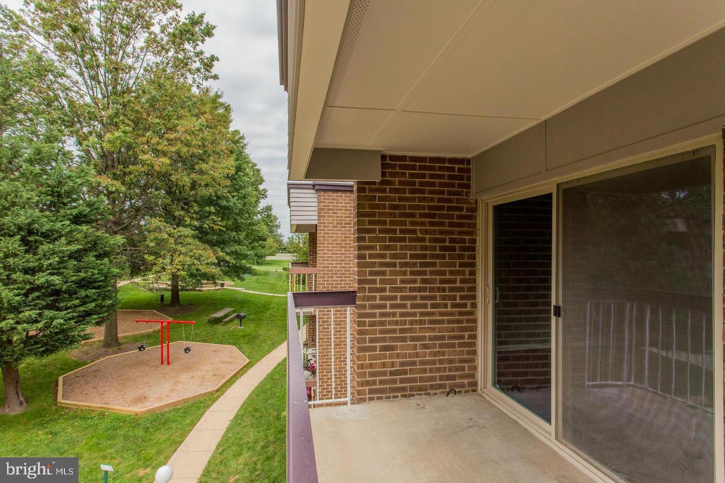 2305 Greenery Lane, Unit 2043 Silver Spring, MD 20906 - Photo 3 of 14