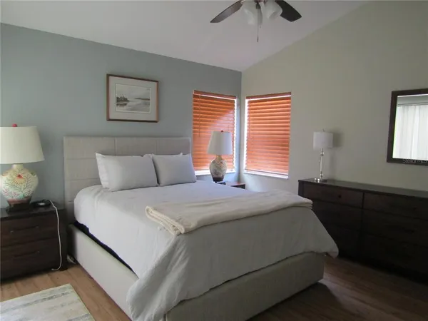 $2,550 | 5643 Monte Rosso Road, Sarasota, FL 34243