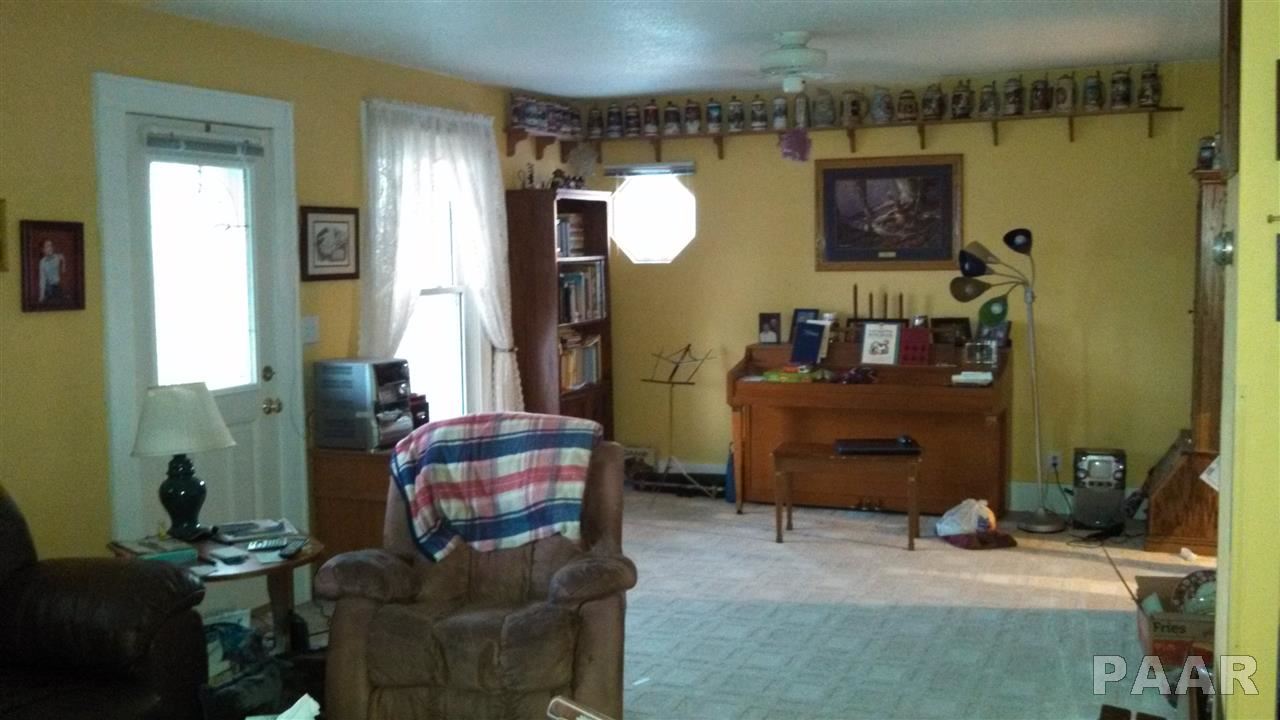 18714 Armington Road Delavan, IL 61734 - Photo 8 of 22