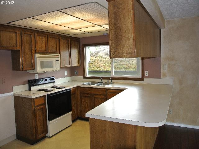 3036 Northwest Kent Street Camas, WA 98607 - Photo 2 of 10 Gallery Image 2