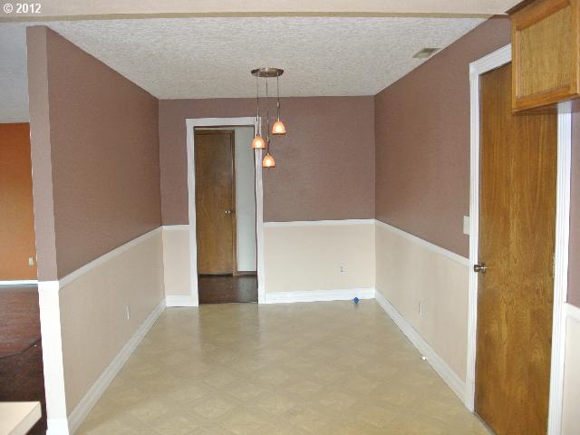 3036 Northwest Kent Street Camas, WA 98607 - Photo 3 of 10 Gallery Image 3
