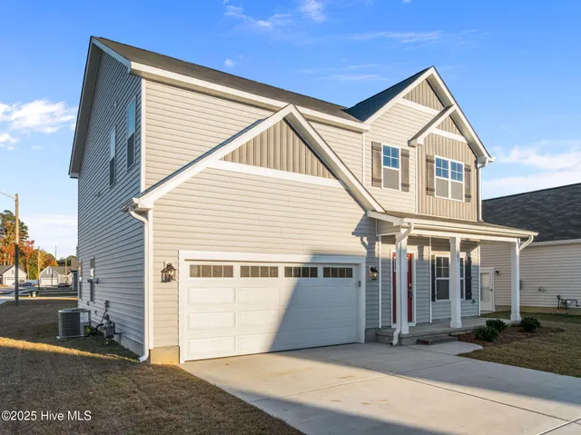 $348,500 | 701 Plymouth Drive, Greenville, NC 27858