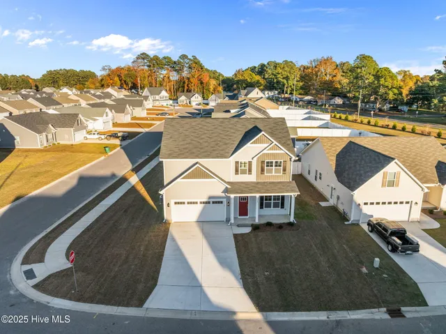 $348,500 | 701 Plymouth Drive, Greenville, NC 27858