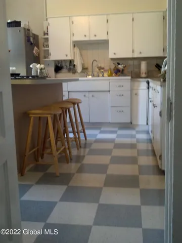 $253,000 | 38 North Allen Street, Albany, NY 12203