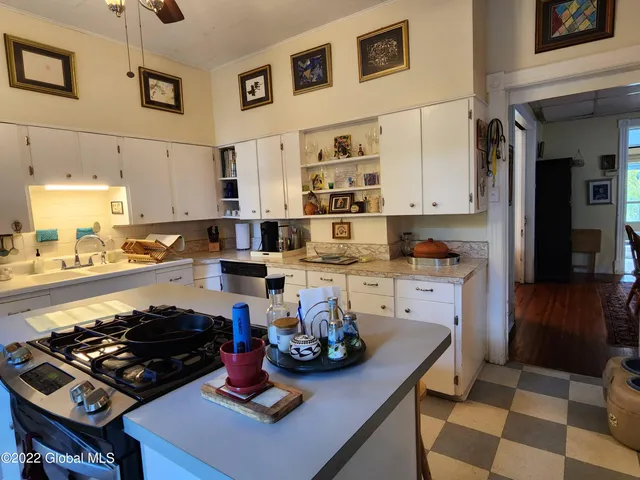 $253,000 | 38 North Allen Street, Albany, NY 12203