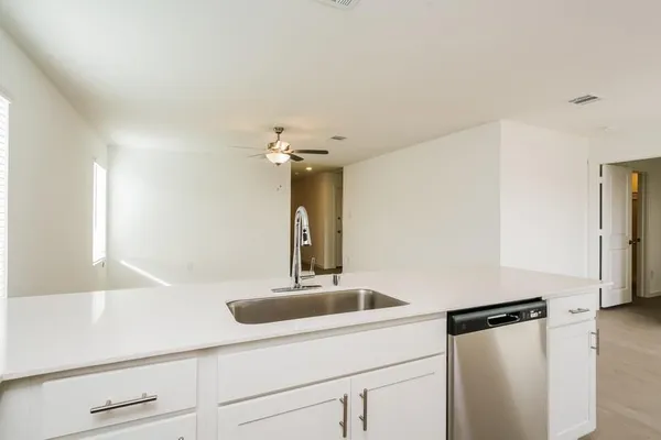 $2,225 | 2749 Ctr Crk Lane, Fort Worth, TX 76108