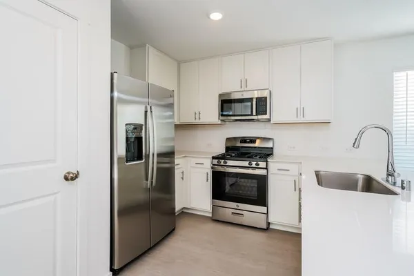 $2,225 | 2749 Ctr Crk Lane, Fort Worth, TX 76108