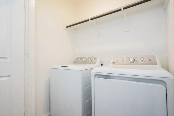 $2,225 | 2749 Ctr Crk Lane, Fort Worth, TX 76108