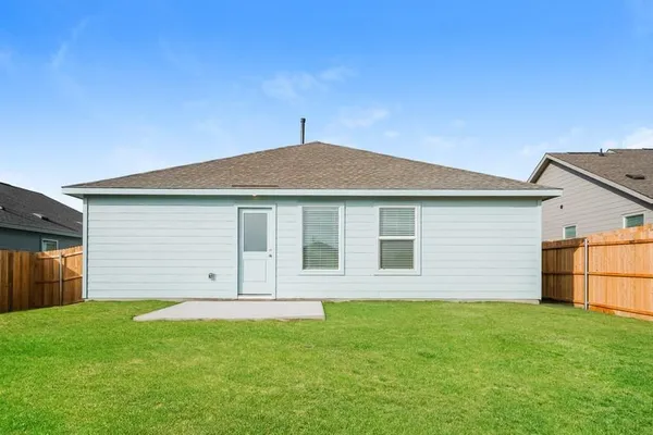 $2,225 | 2749 Ctr Crk Lane, Fort Worth, TX 76108