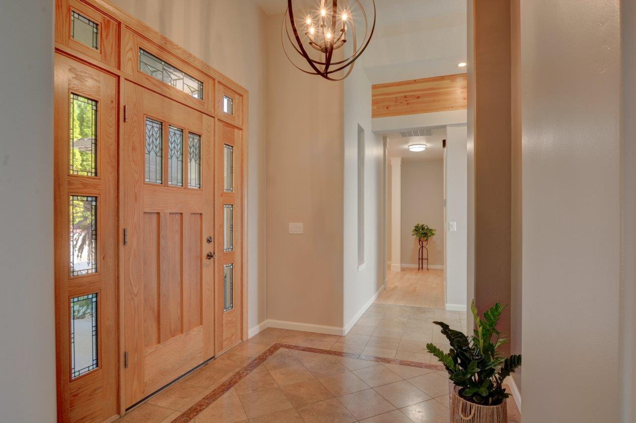 3894 Hillcrest Road Medford, OR 97504 - Photo 8 of 43 05b