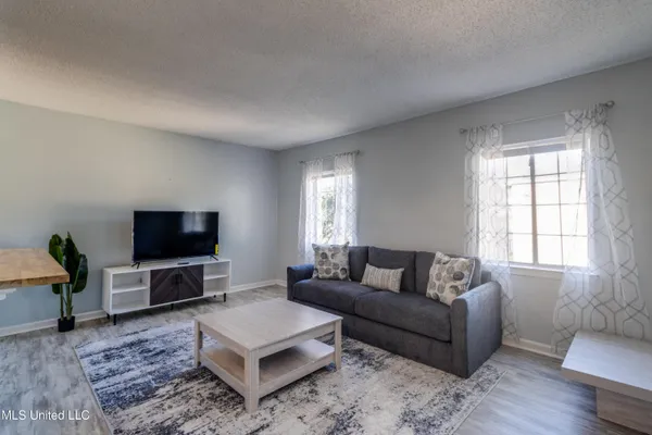 $1,595 | 245 Mc Donnell Avenue, Unit 221, Biloxi, MS 39531