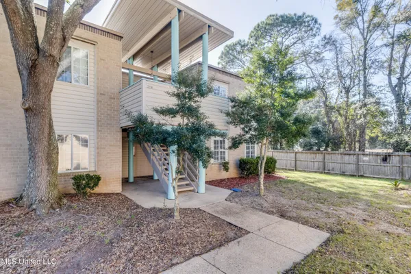 $1,595 | 245 Mc Donnell Avenue, Unit 221, Biloxi, MS 39531