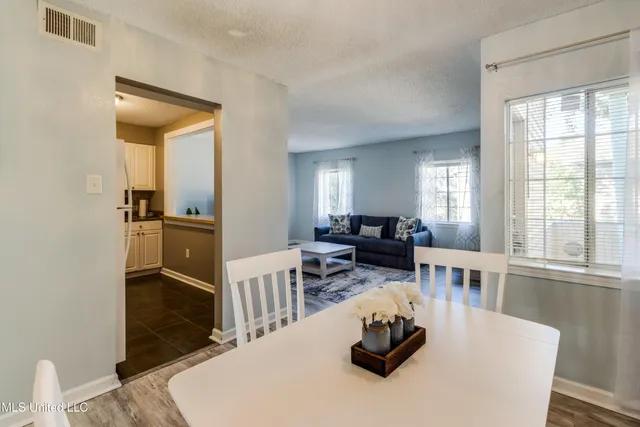 $1,600 | 245 Mc Donnell Avenue, Unit 221, Biloxi, MS 39531