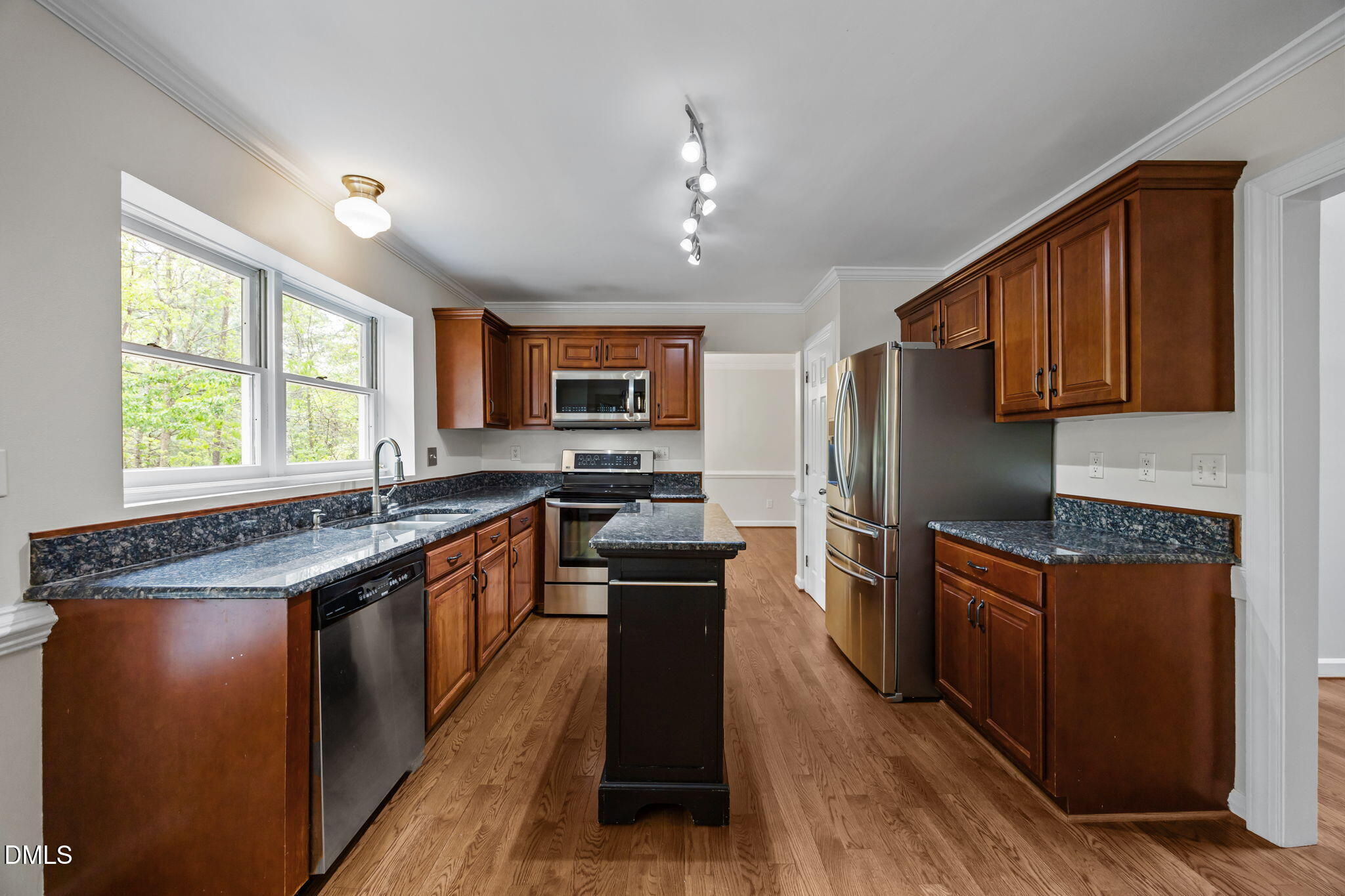 1433 Bridgeport Drive Raleigh, NC 27615 - Photo 11 of 47 11-web-or-mls-IMG_5254