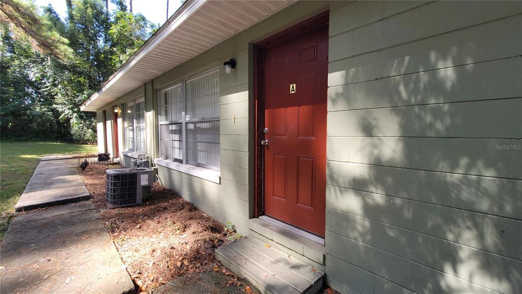 7119 Southwest 45th Place, Unit A Gainesville, FL 32608 - Photo 3 of 12