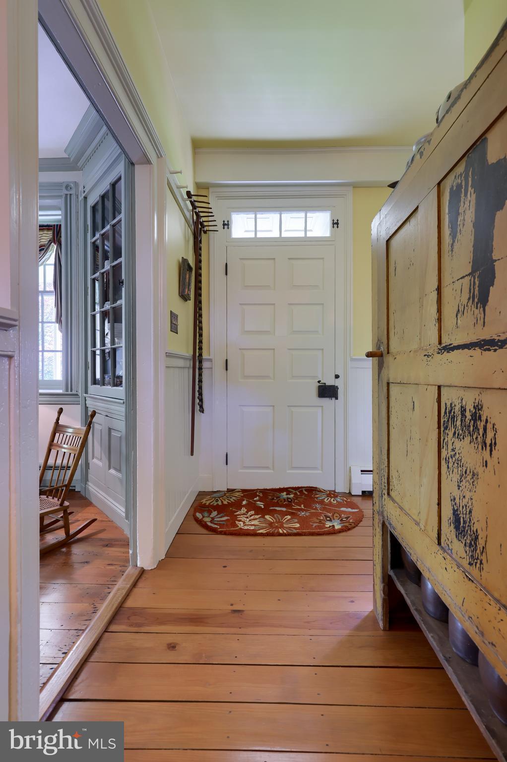 1400 Cross Keys Road Reading, PA 19605 - Photo 40 of 87 Foyer