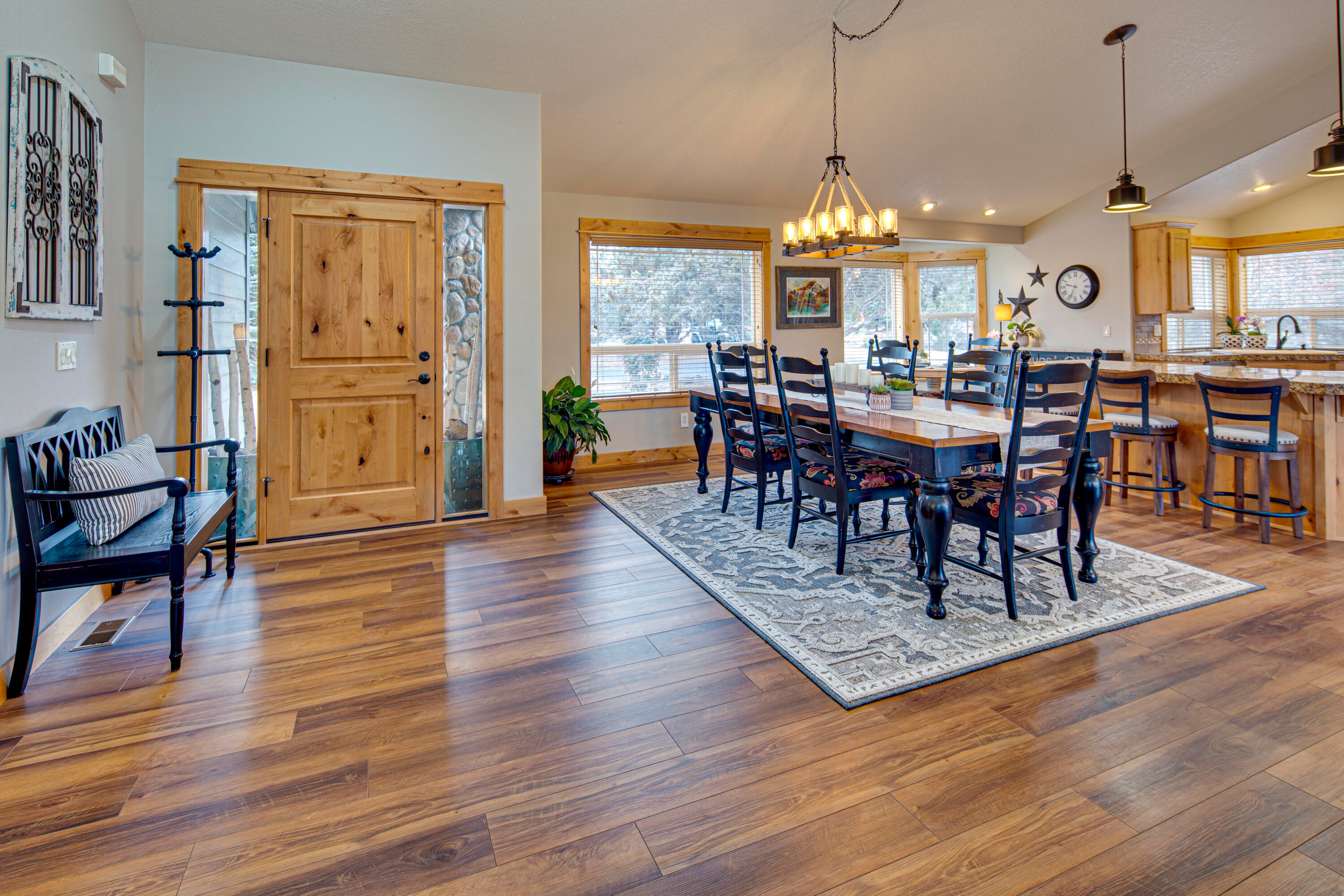 2460 Linnet Lane Redmond, OR 97756 - Photo 10 of 55 2460-11