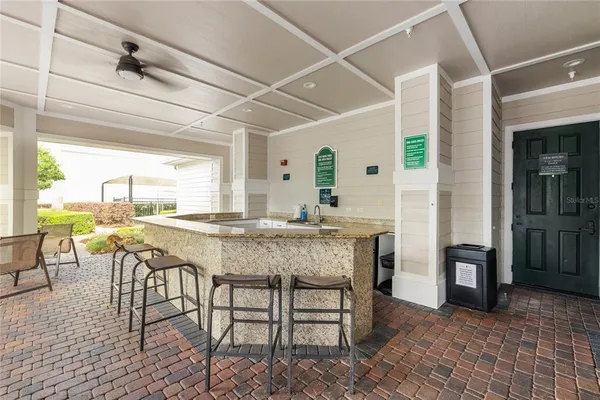 $319,900 | 431 Southern Pecan Circle, Unit 201, Winter Garden, FL 34787