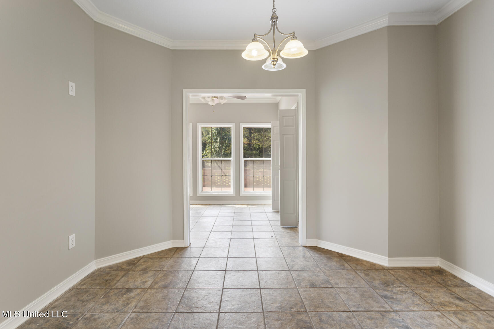 104 Rocking Chair Road Canton, MS 39046 - Photo 11 of 38 104 Rocking Chair-13