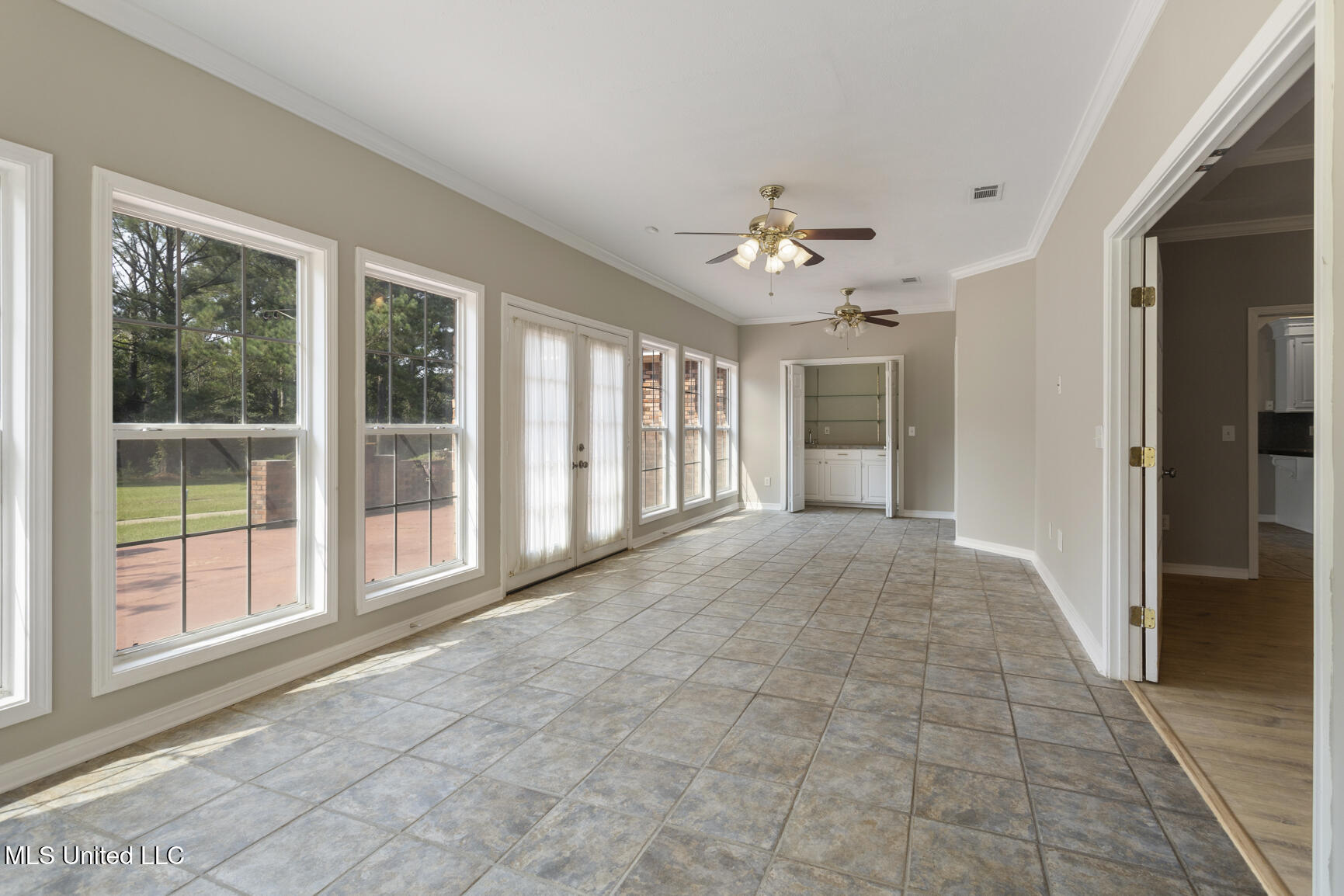 104 Rocking Chair Road Canton, MS 39046 - Photo 16 of 38 104 Rocking Chair-18