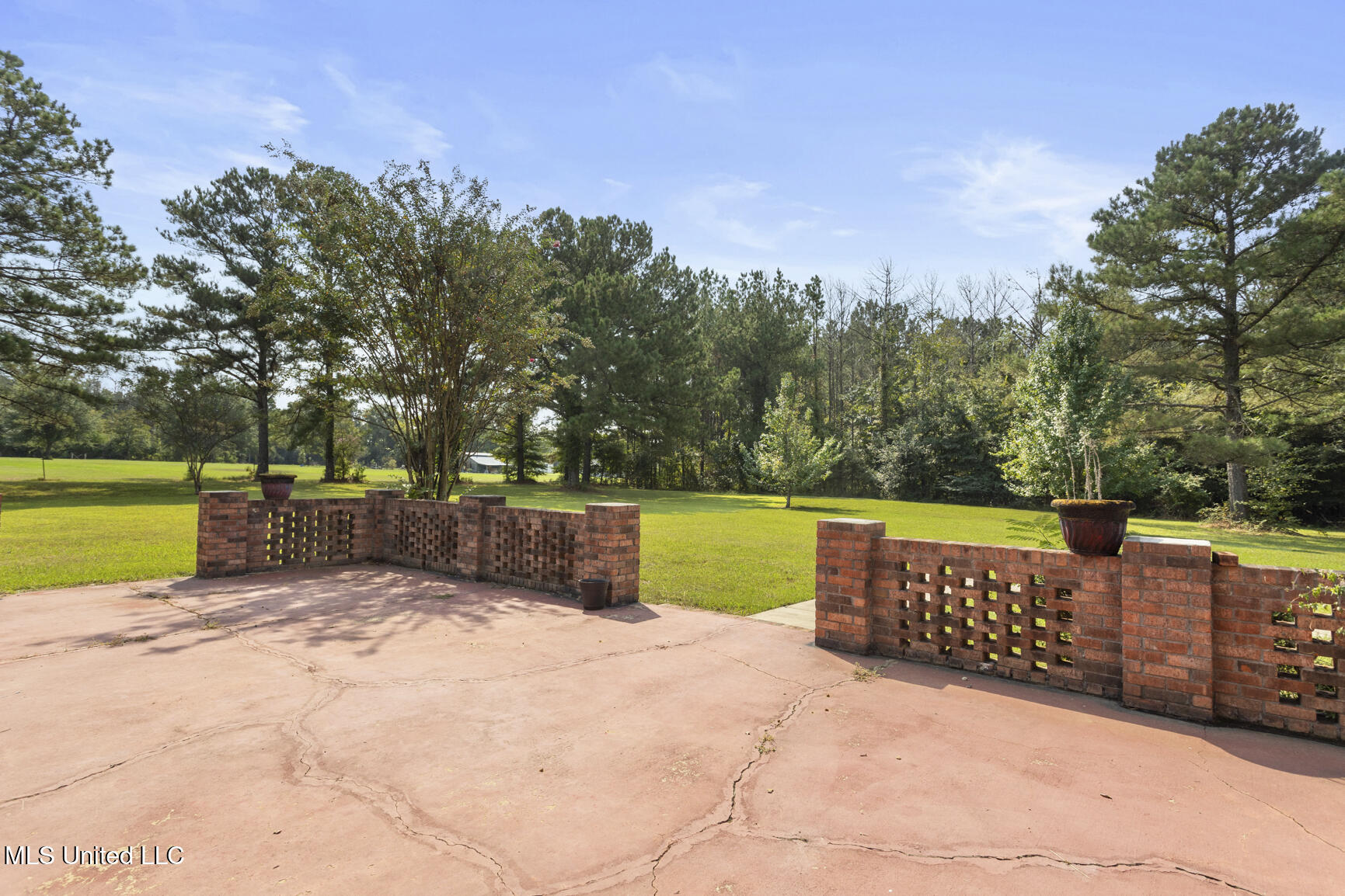 104 Rocking Chair Road Canton, MS 39046 - Photo 32 of 38 104 Rocking Chair-36