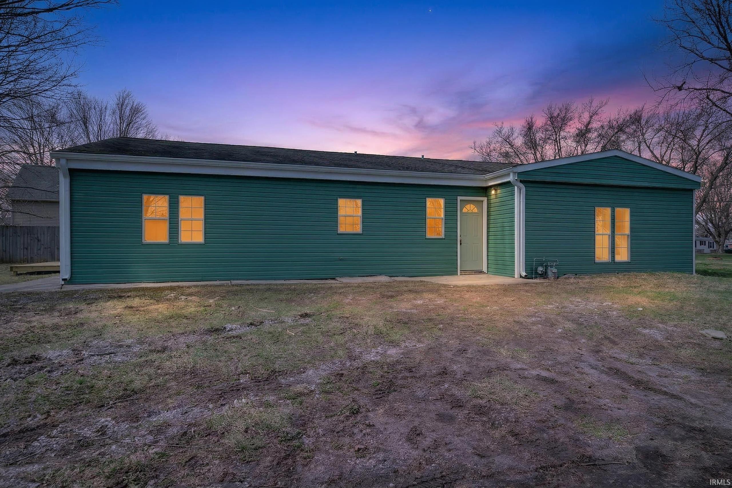 600 West 11th Street Jonesboro, IN 46938 - Photo 2 of 23