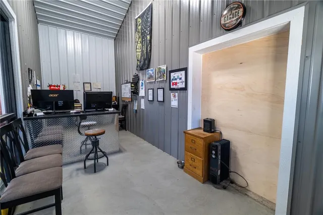 $375,000 | 1744 Oklahoma Avenue, Trenton, MO 64683