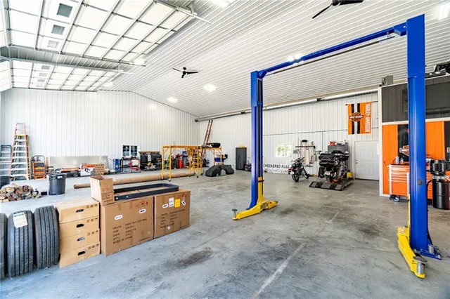 $375,000 | 1744 Oklahoma Avenue, Trenton, MO 64683