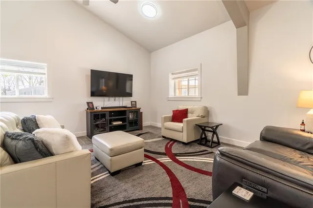 $375,000 | 1744 Oklahoma Avenue, Trenton, MO 64683