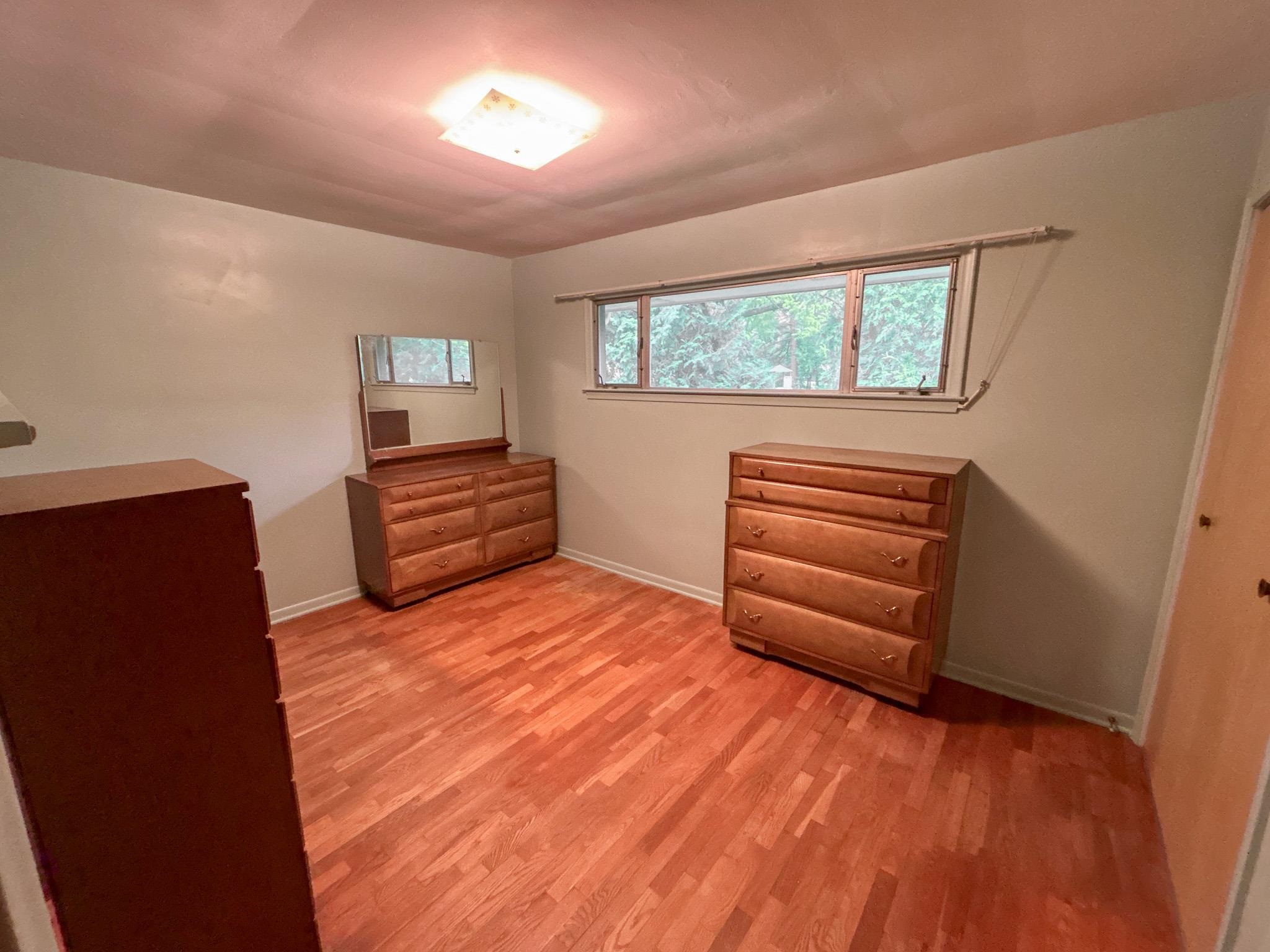 1227 Howe Road Burton, MI 48509 - Photo 20 of 27 Bedroom 2