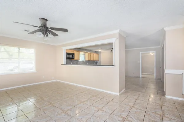 $1,800 | 16900 Wellborne Road, Pearland, TX 77584