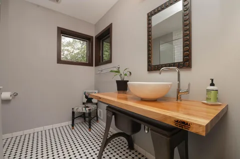 $1,798,000 | W352N6080 Bauers Lane, Oconomowoc, WI 53066