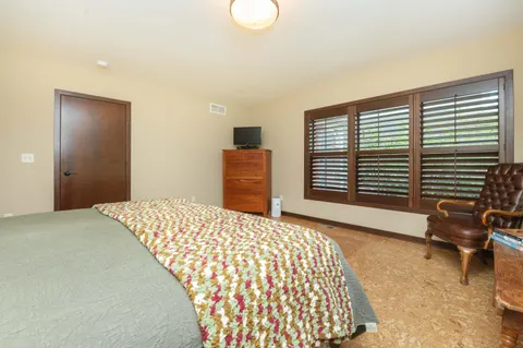 $1,798,000 | W352N6080 Bauers Lane, Oconomowoc, WI 53066