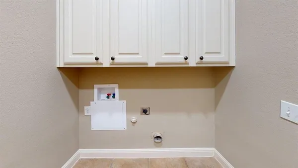 $3,899 | 429 Whisperfield Drive, Murphy, TX 75094