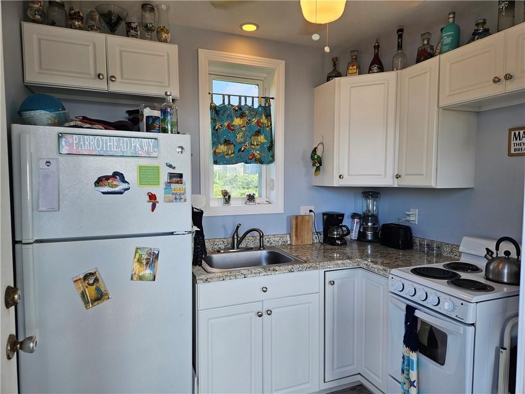854 Matunuck Beach Road South Kingstown, RI 02879 - Photo 4 of 22