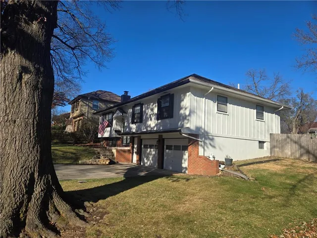 $289,000 | 4212 East 105th Terrace, Kansas City, MO 64137