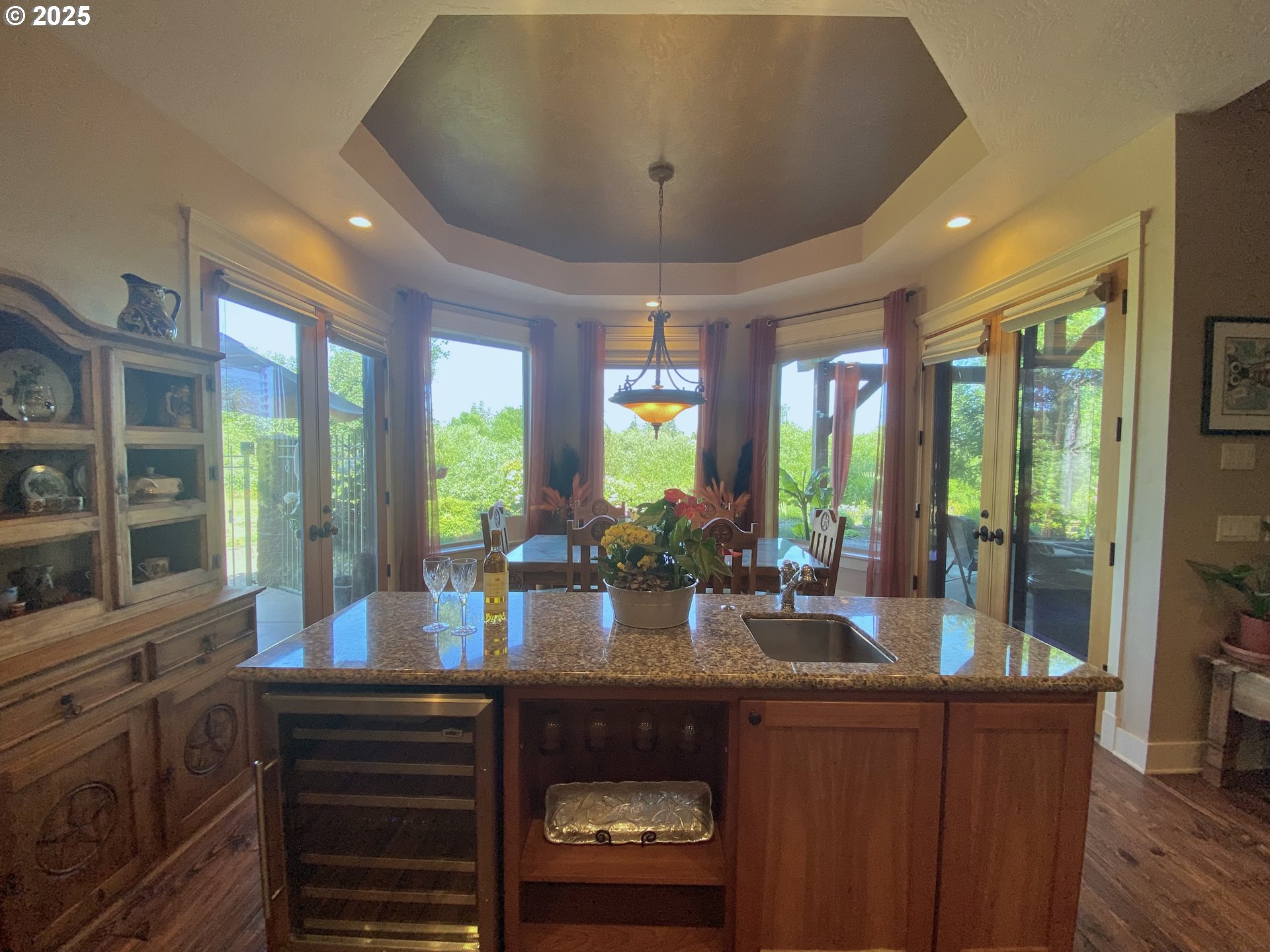 625 St Andrews Loop Creswell, OR 97426 - Photo 14 of 31 a kitchen with a sink and wooden cabinets