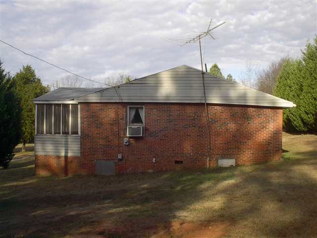 700 Sadlers Creek Road Anderson, SC 29626 - Photo 3 of 6 Gallery Image 3