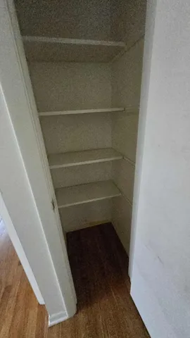 $1,500 | 9458 Glenlake Avenue, Rosemont, IL 60018