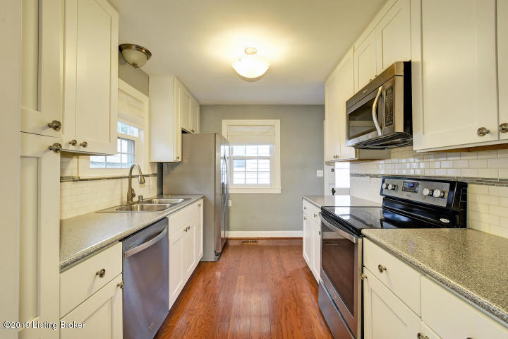 4219 Winchester Road Louisville, KY 40207 - Photo 10 of 28 15