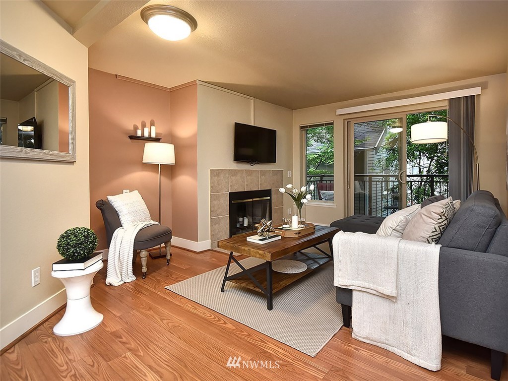 566 Prospect Street, Unit 209 Seattle, WA 98109 - Photo 3 of 19