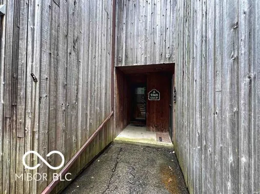 $329,000 | 9369 South Pointe Lasalles Drive, Bloomington, IN 47401